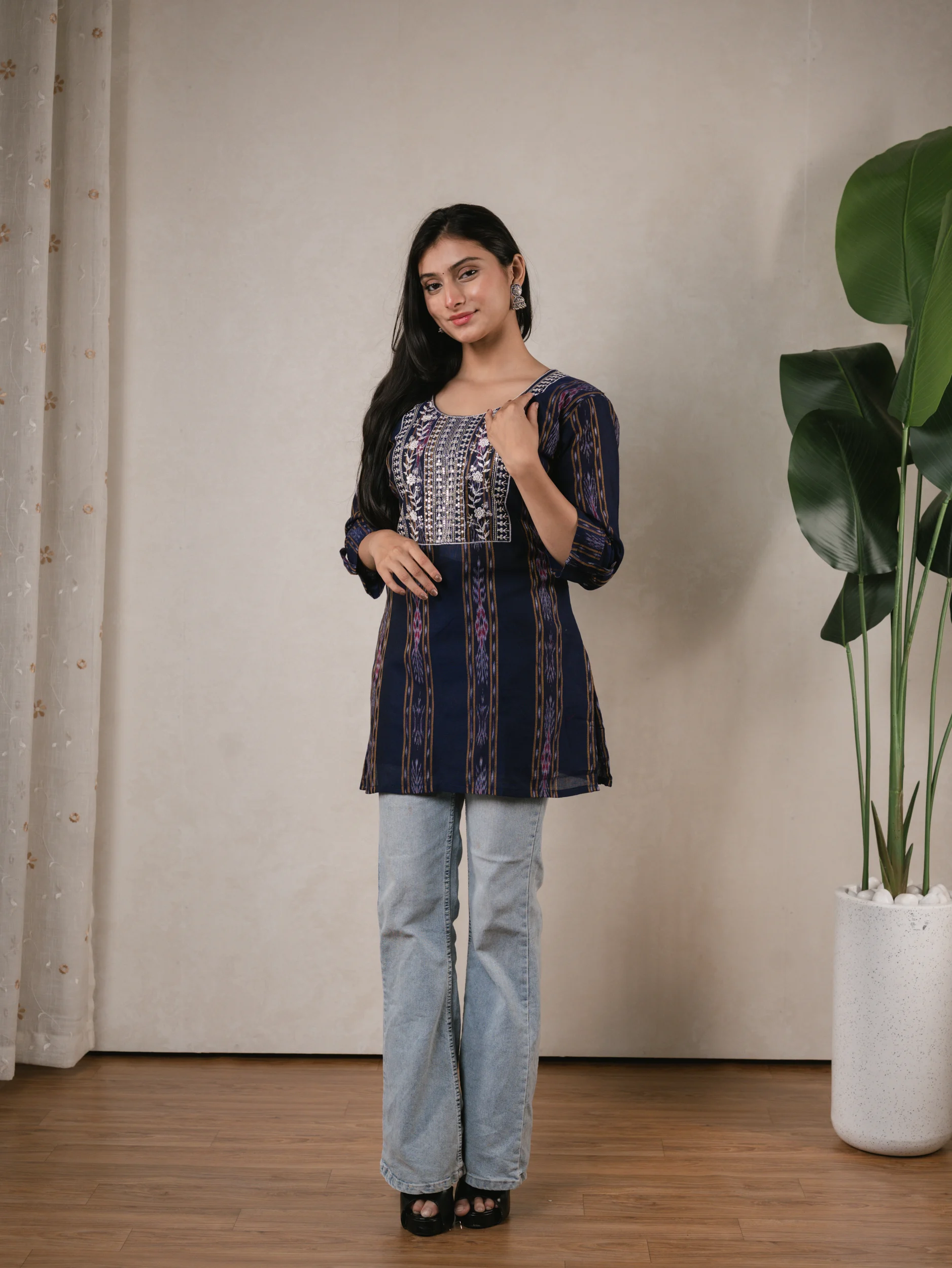 Short Kurties