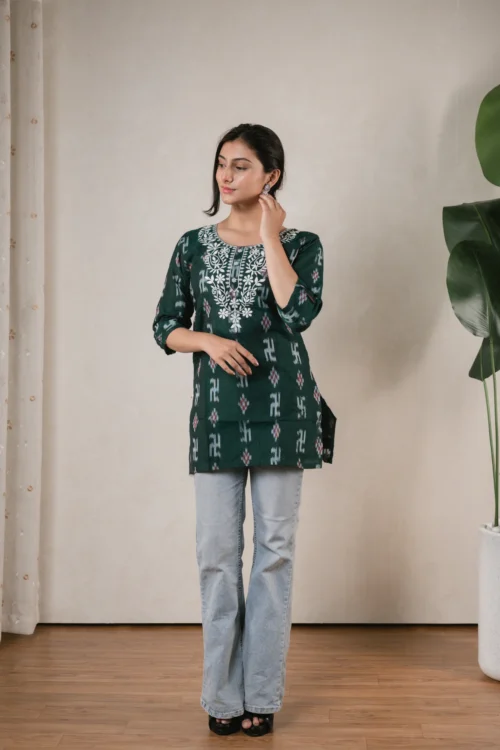 SA Thread Floral Work Short Sambalpuri Kurti – Green